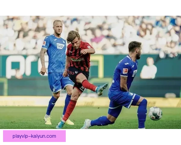 沙尔克中路渗透表现稳健，球队进攻组合逐渐显现威胁