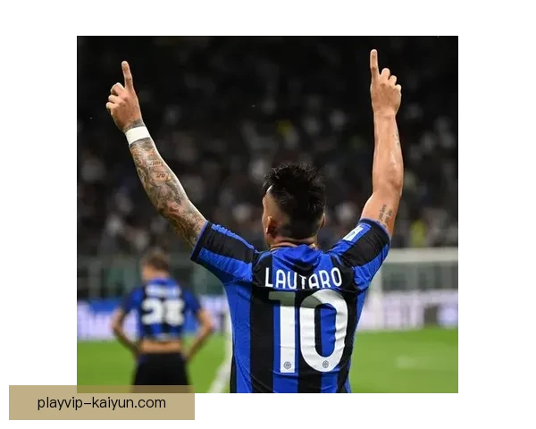 拉菲尼亚近期状态回暖，逐渐提升比赛影响力与表现稳定性